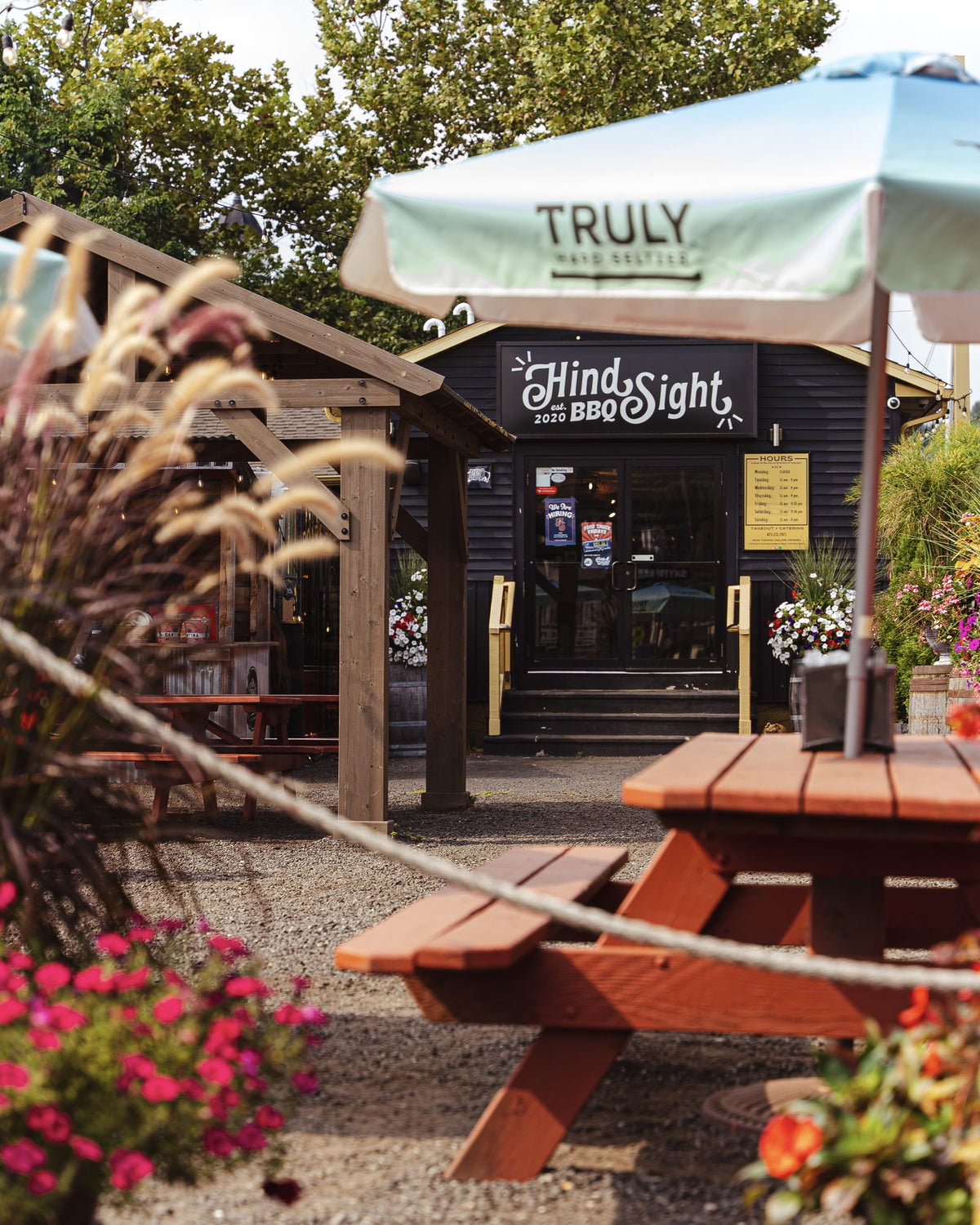 Hindsight BBQ entrance and patio