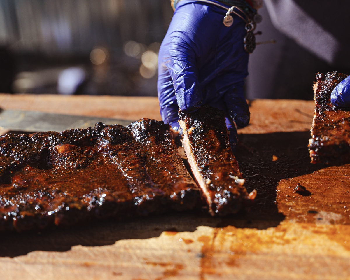 Slicing a rack of ribs